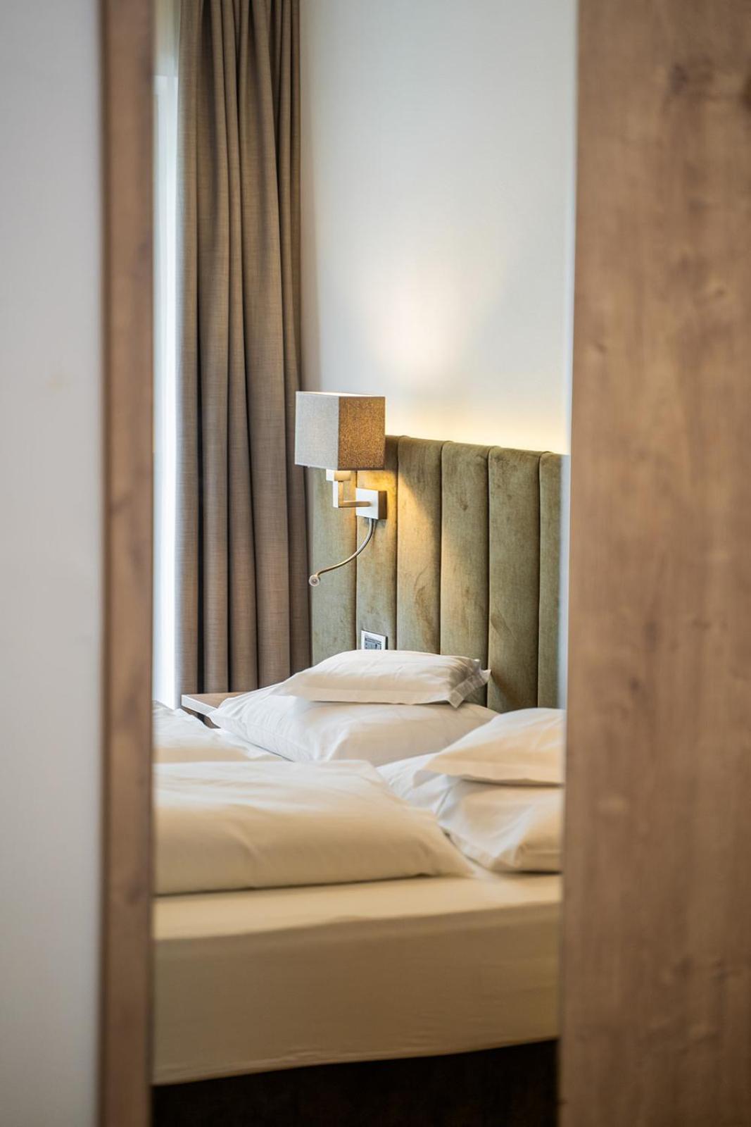 טירולו Hotel Brunnhofer מראה חיצוני תמונה