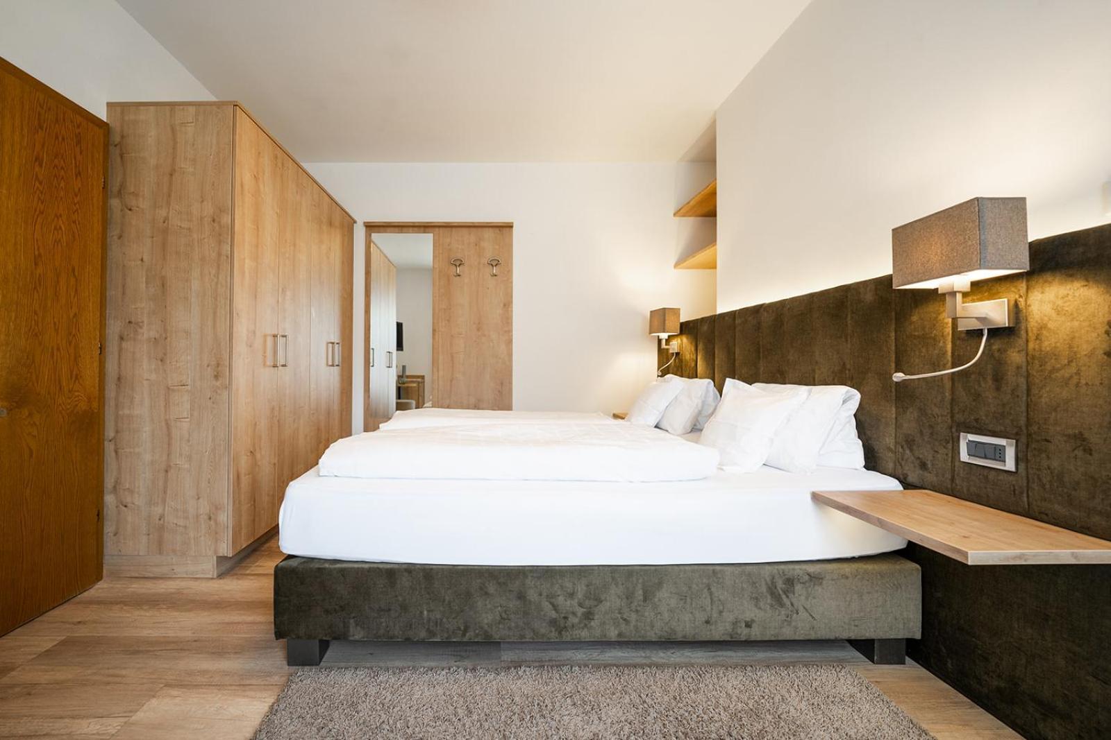 טירולו Hotel Brunnhofer מראה חיצוני תמונה