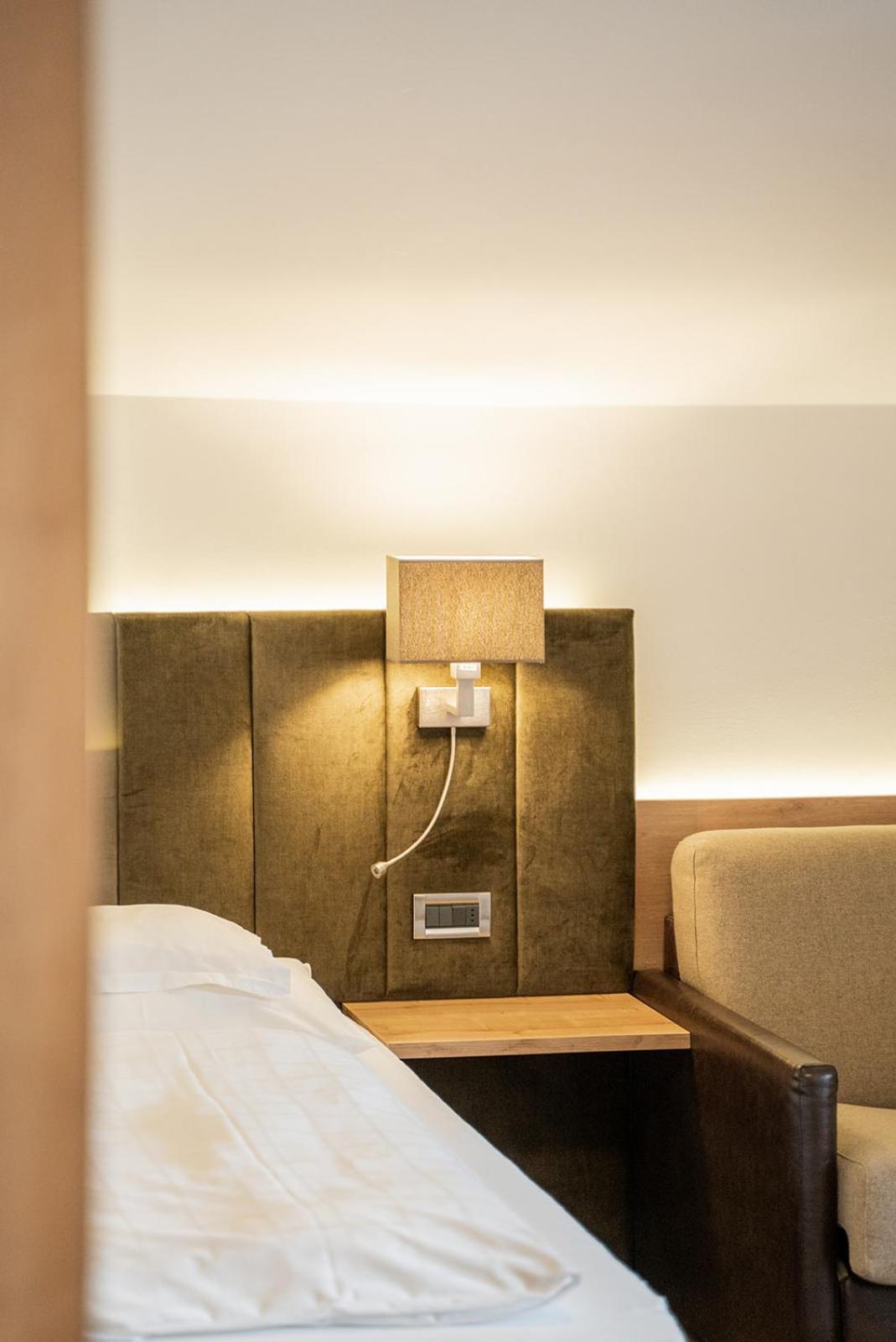 טירולו Hotel Brunnhofer מראה חיצוני תמונה